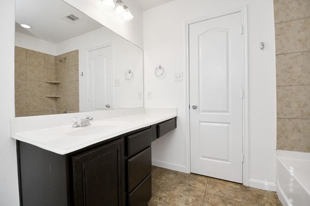 16020 Sweetwater Fields Lane, Tomball, TX 77377