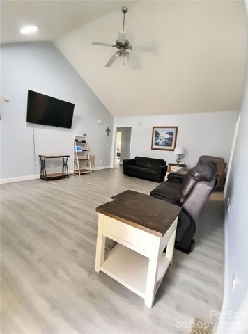 151 Birkdale Drive 18, Salisbury, NC 28144