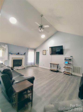 151 Birkdale Drive 18, Salisbury, NC 28144