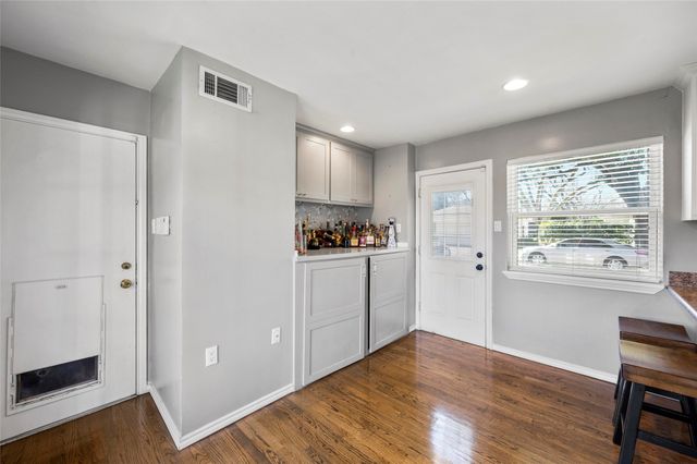 6202 Sudbury Drive, Dallas, TX 75214