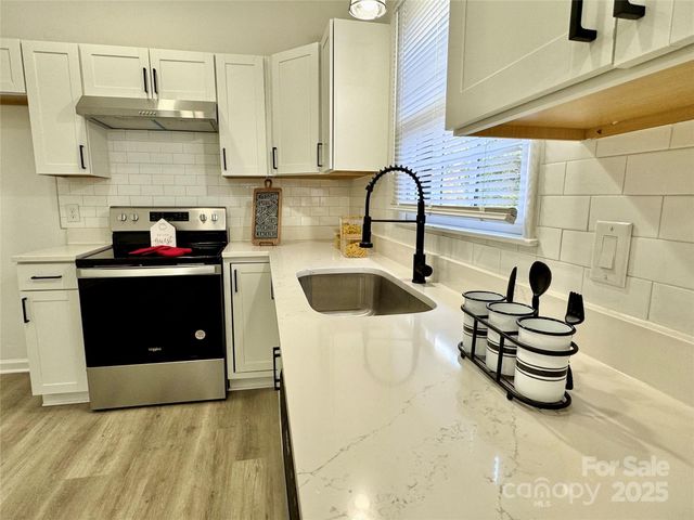 425 Acorn Oaks Drive, Salisbury, NC 28146