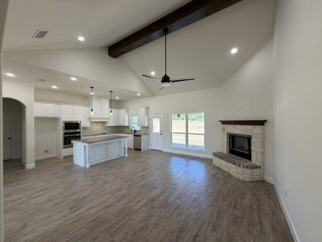 882 Eagles Way, Springtown, TX 76082