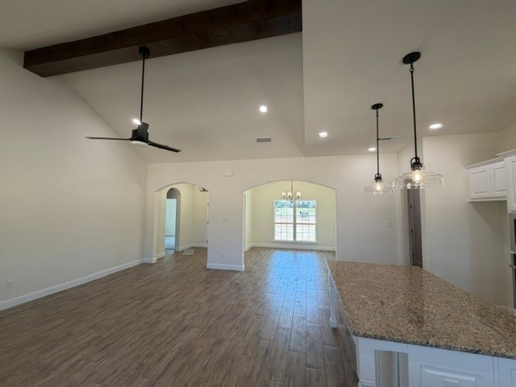 882 Eagles Way, Springtown, TX 76082 — photo 5