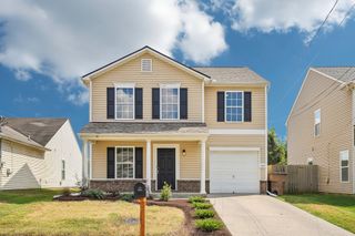 2883 Creekbend Dr, Nashville, TN 37207