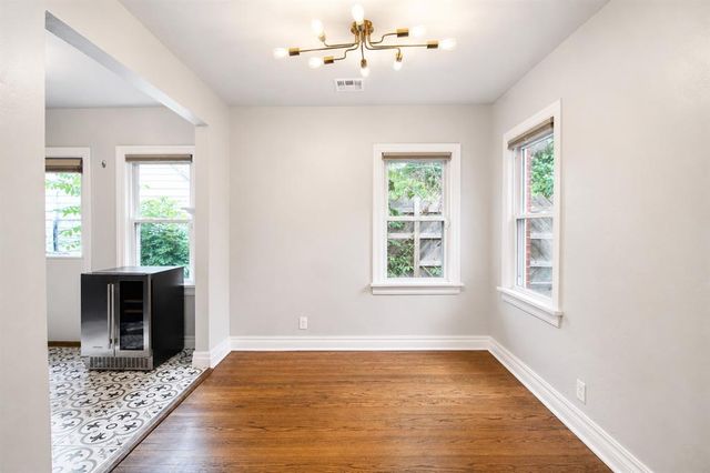 2404 Cashion Place, Oklahoma City, OK 73112