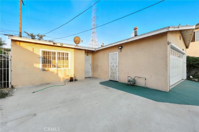 9430 Parmelee Avenue, Los Angeles, CA 90002