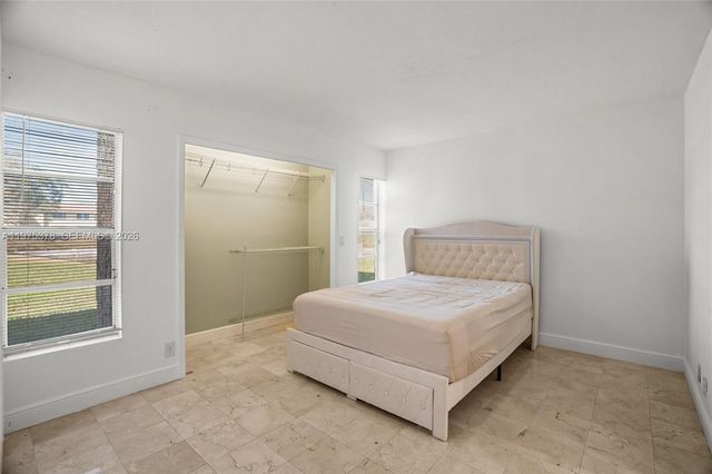 879 Twin Lakes Dr 1-B, Coral Springs, FL 33071