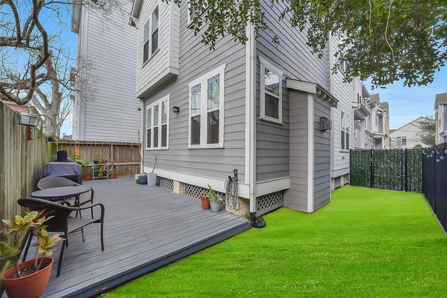 1224 W 17th Street C, Houston, TX 77008