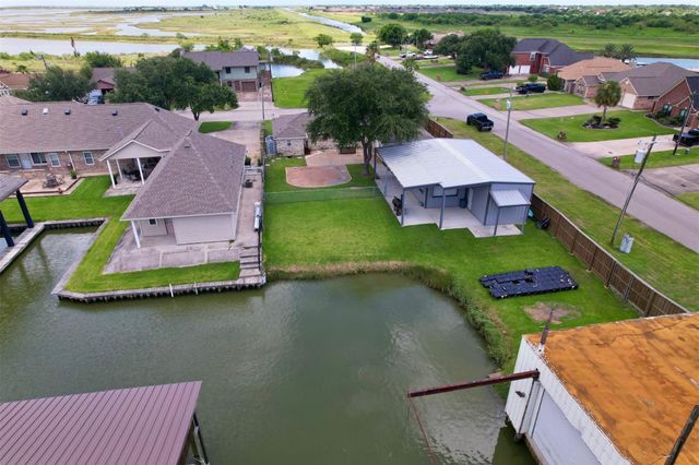 3601 17th Street N, Texas City, TX 77590