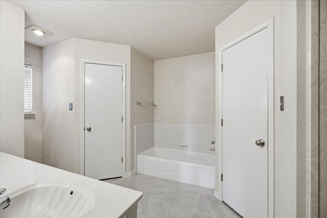 148 N Utica Avenue, Lubbock, TX 79416