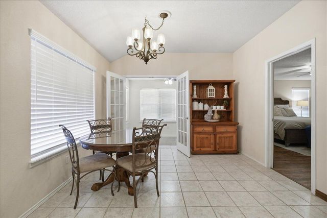 148 N Utica Avenue, Lubbock, TX 79416