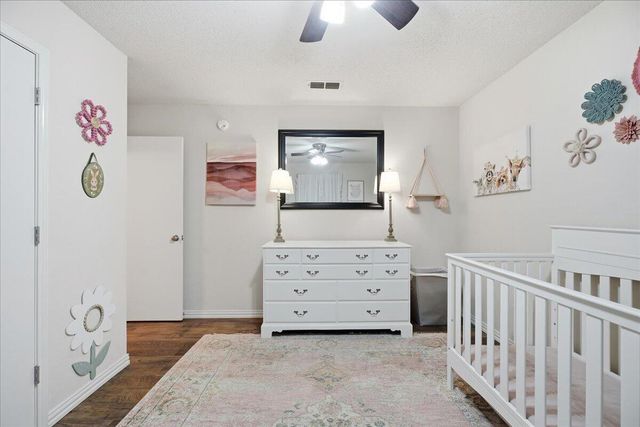 148 N Utica Avenue, Lubbock, TX 79416