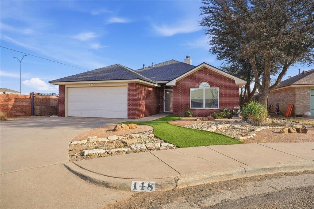 148 N Utica Avenue, Lubbock, TX 79416