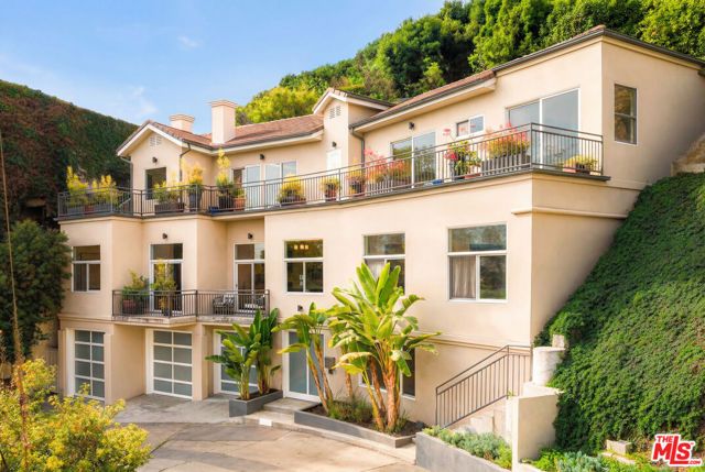 2333 Vasanta Way, Los Angeles, CA 90068