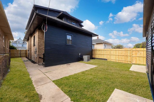 115 S 20th Avenue, Maywood, IL 60153