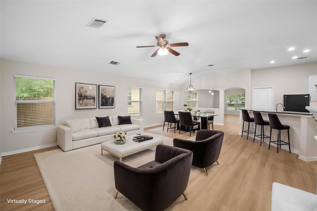 571 Reliance DR, Buda, TX 78610
