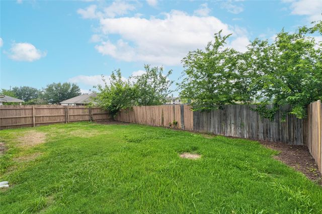 571 Reliance DR, Buda, TX 78610