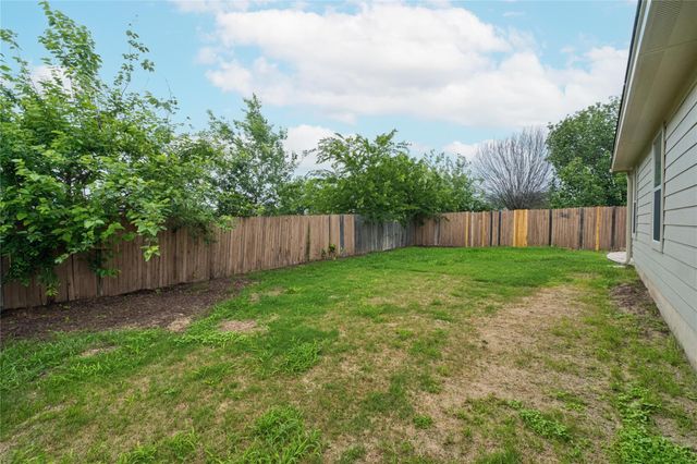571 Reliance DR, Buda, TX 78610