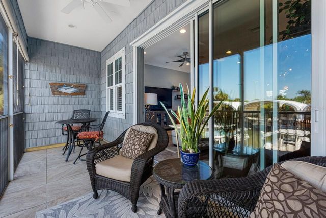 6057 MOORINGS DRIVE S, St Petersburg, FL 33712