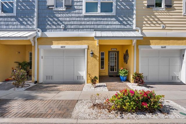 6057 MOORINGS DRIVE S, St Petersburg, FL 33712