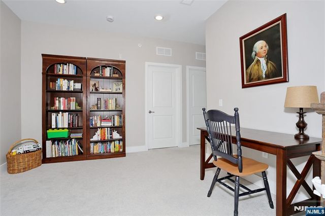 54 Harvest Way 605X, Little Falls, NJ 07424