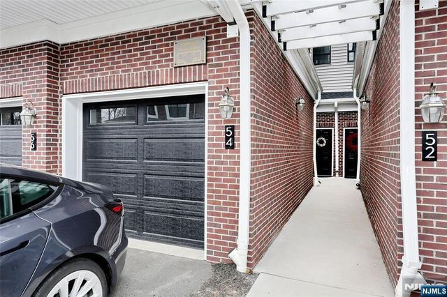 54 Harvest Way 605X, Little Falls, NJ 07424