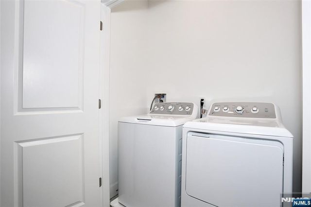 54 Harvest Way 605X, Little Falls, NJ 07424