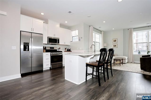 54 Harvest Way 605X, Little Falls, NJ 07424