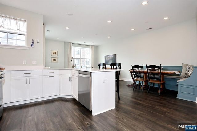 54 Harvest Way 605X, Little Falls, NJ 07424