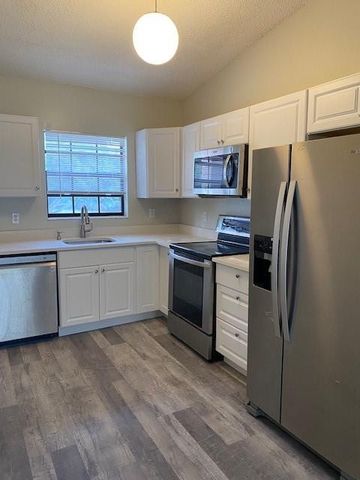 3000 Norwood Place 203, Boca Raton, FL 33431