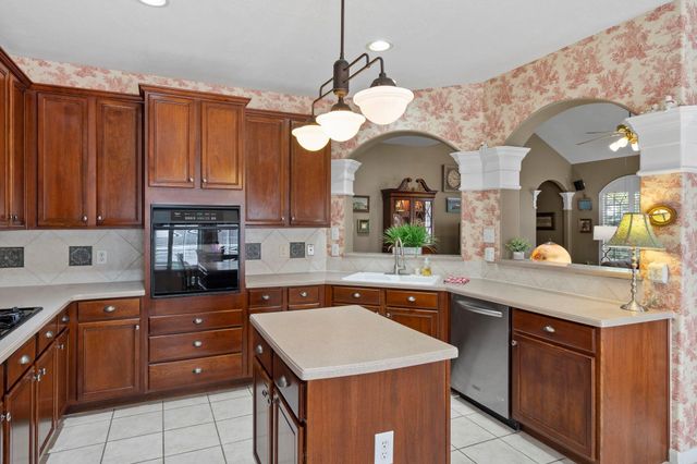 16818 Sandestine Drive, Houston, TX 77095