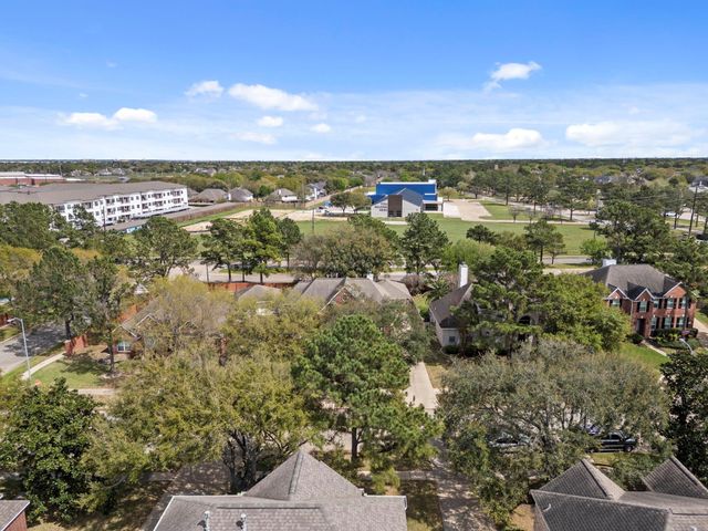 16818 Sandestine Drive, Houston, TX 77095