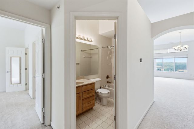 323 Skyview Court, Ludlow, KY 41016