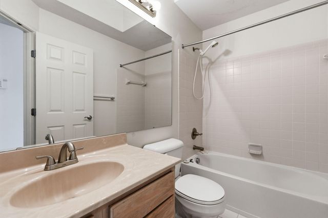 323 Skyview Court, Ludlow, KY 41016