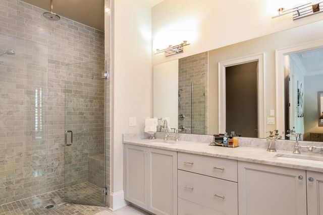 3734 Paige NE Way 10, Atlanta, GA 30319