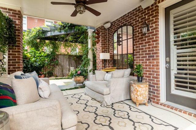 3734 Paige NE Way 10, Atlanta, GA 30319