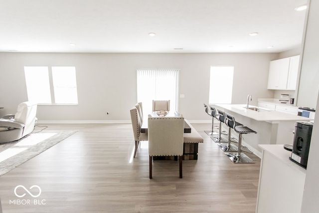 9575 Crossfield Road, Avon, IN 46123