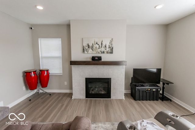 9575 Crossfield Road, Avon, IN 46123