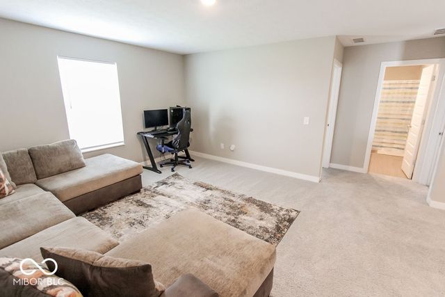 9575 Crossfield Road, Avon, IN 46123