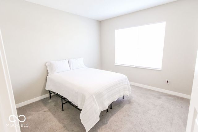 9575 Crossfield Road, Avon, IN 46123