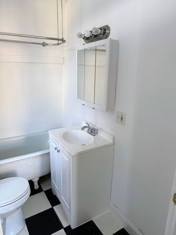 45 White Street 2nd floor, Shelton, CT 06484