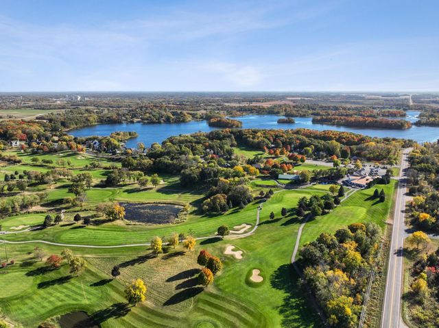 2115 Highview Ridge Court, Shakopee, MN 55379