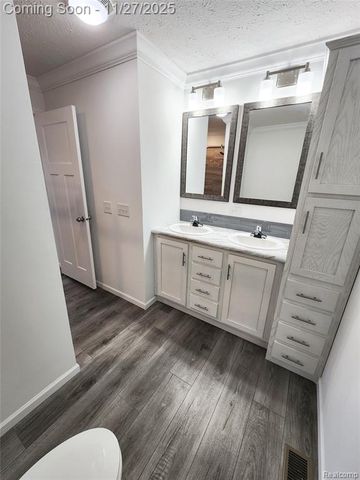 650 W Adrian Street, Blissfield, MI 49228