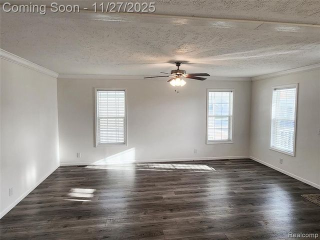 650 W Adrian Street, Blissfield, MI 49228