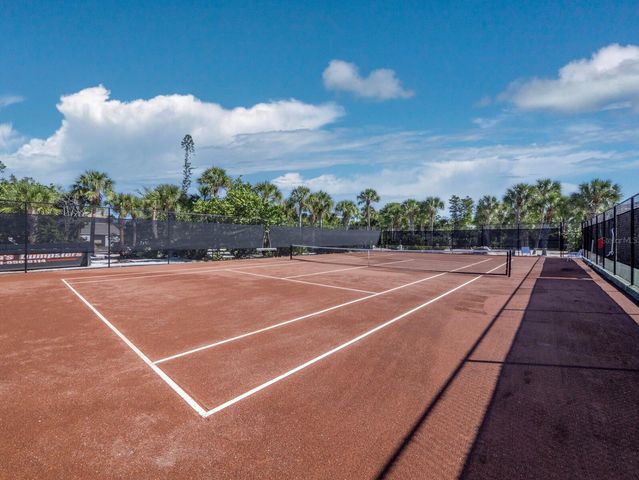 1221 S BASIN LANE, Sarasota, FL 34242