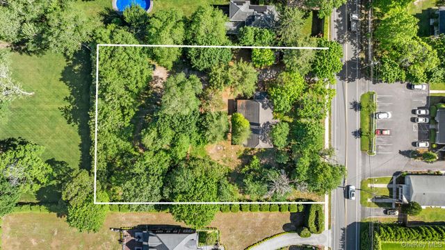 108 Jessup Avenue, Quogue, NY 11959