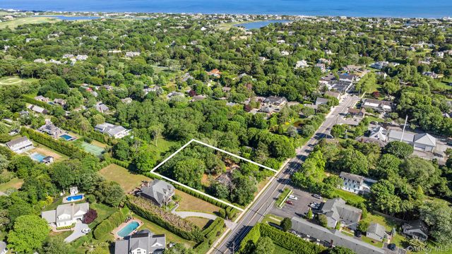 108 Jessup Avenue, Quogue, NY 11959