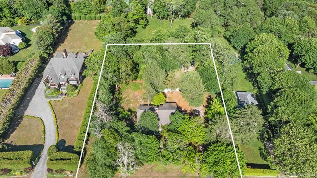 108 Jessup Avenue, Quogue, NY 11959