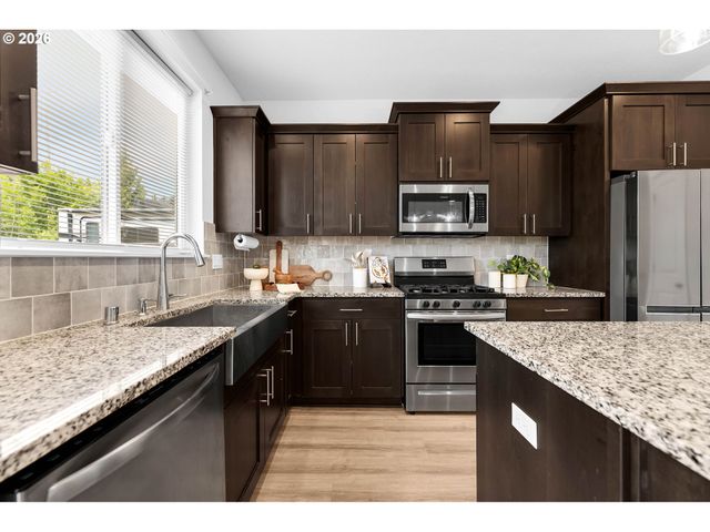1806 Ne 11TH Ave, Battle Ground, WA 98604