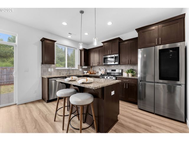 1806 Ne 11TH Ave, Battle Ground, WA 98604